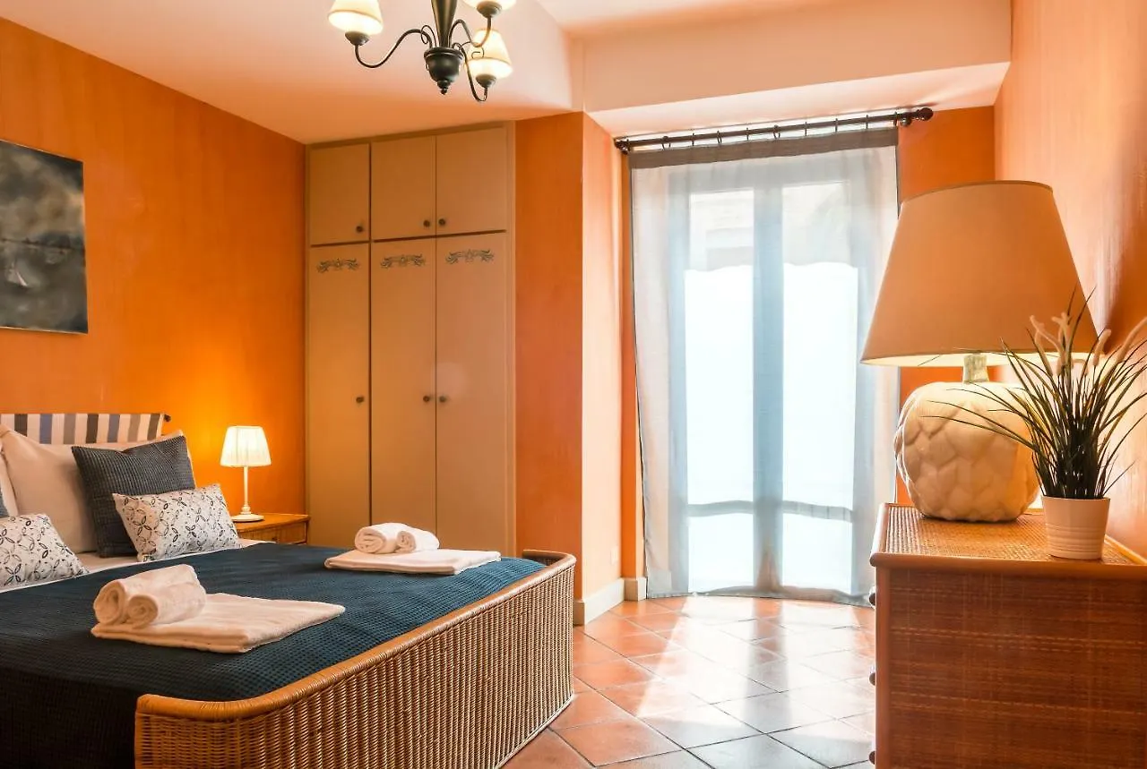Les Suites - Apartments Riposto İtalya