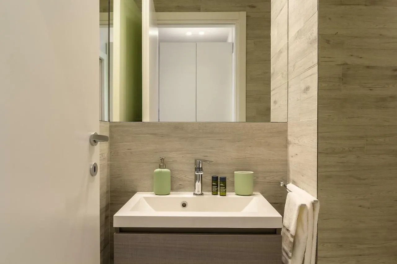 Les Suites - Apartments Riposto